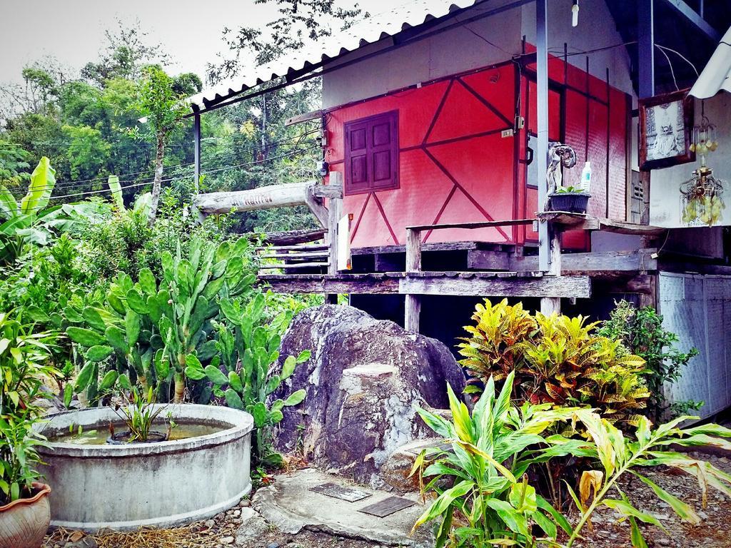 Baan Pai Likit Hotel Ngoại thất bức ảnh